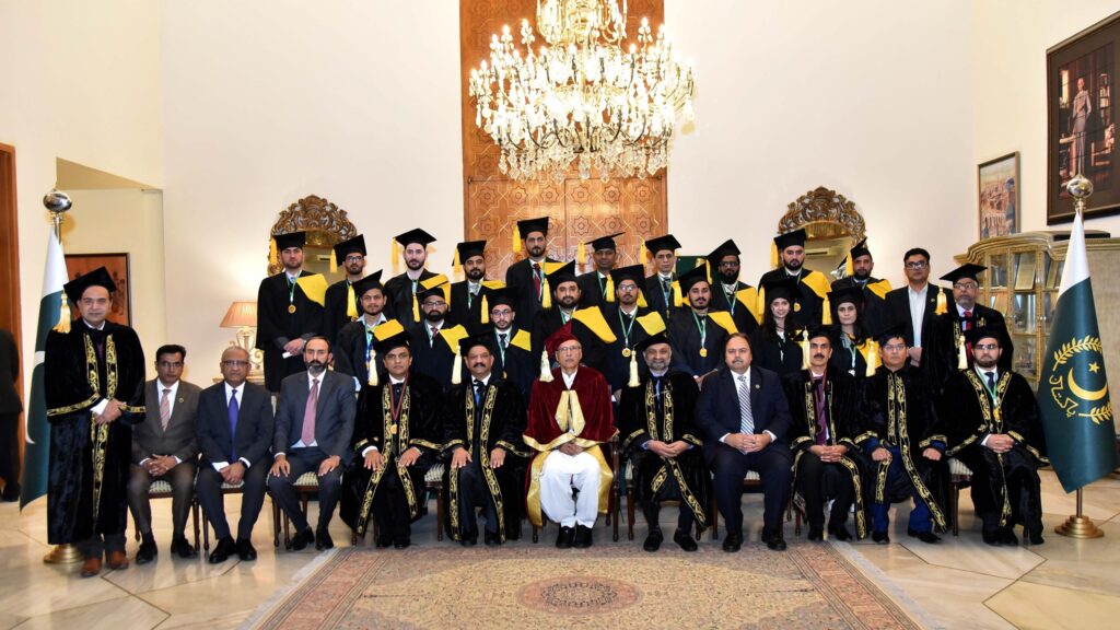 Mainstreaming of deprived segments, fast decision-making vital for Pakistan's progress: President