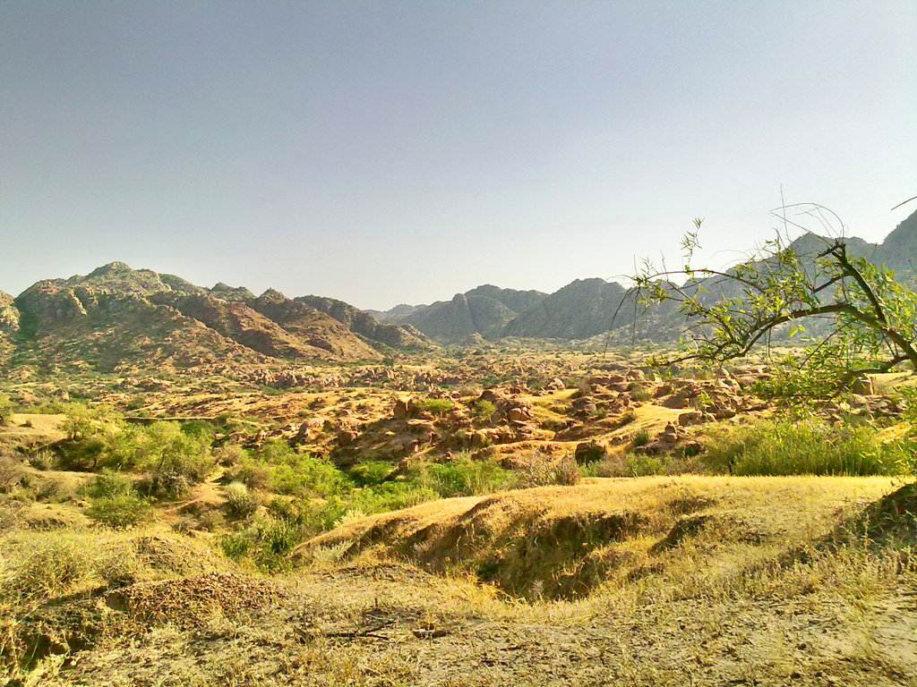 Protesters urge Sindh govt against to protect Karoonjhar mountain