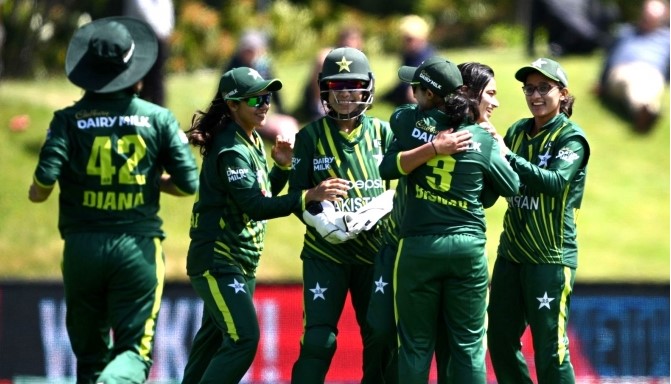 Pakistan women create history beating Kiwis to win T20I Series