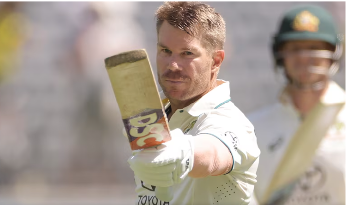 Warner hits 164, Pakistan debutants impress on first day of Perth Test