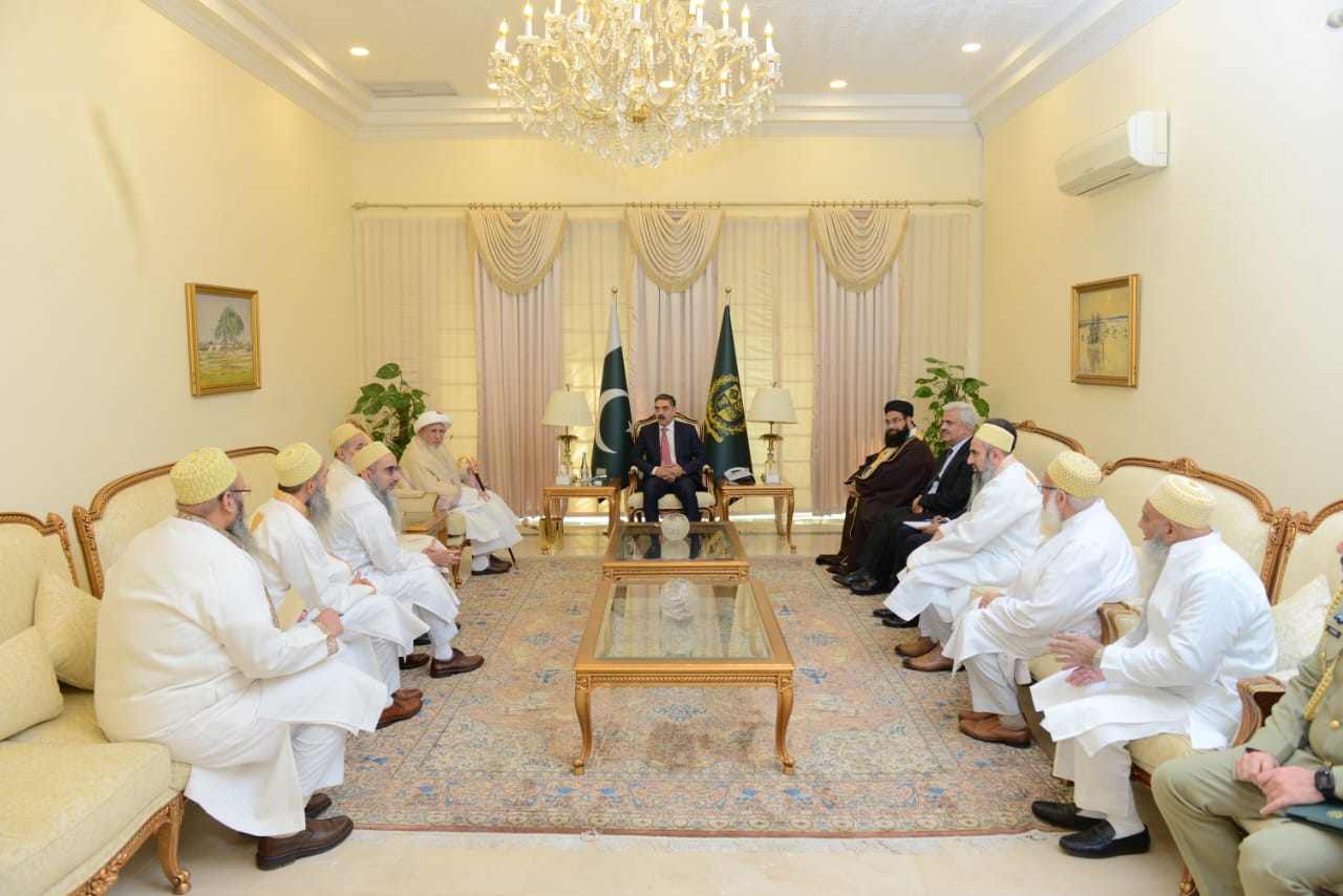 PM lauds services of Bohra community for country’s progress