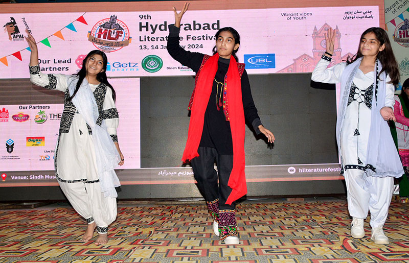 Caretaker Sindh Minister for Information Ahmad Shah cutting the ribbon to inaugurate 9th Hyderabad literature Festival at Sindh Museum