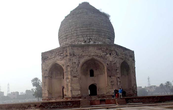 The Tomb of Asif Khan is a 17th century mausoleum located in Shahdara in the city of Lahore It was built for the Mughal statesman Mirza Abul Hassan Jah who was titled Asif Khan. Asif Khan was brother of Nur Jahan, and brother in law to the Mughal Emperor Jahangir.