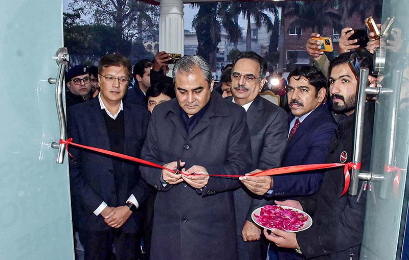 Caretaker Punjab Chief Minister Syed Mohsin Naqvi inaugurating Business Facilitation Center at Anwar Club
