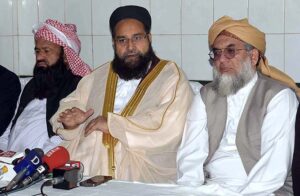 Special Assistant to Prime Minister Allama Tahir Ashrafi talking to the media at Jamia Islamia Manzoor Cantt.  