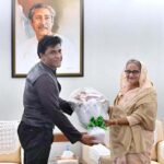 High Commissioner of Pakistan to Bangladesh, Syed Ahmed Maroof paying a courtesy call on the prime Minister of Bangladesh, H.E Sheikh Hasina to congratulate her on Elections victory