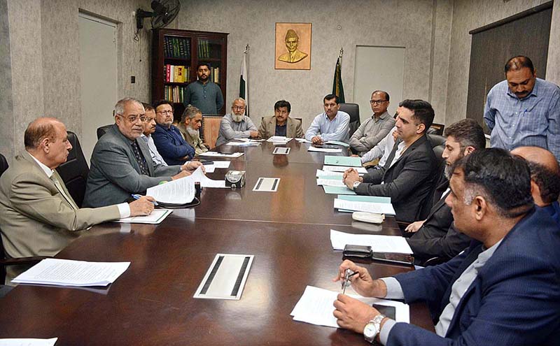 Senior Advisor, Regional Office of Wafaqi Mohtasib, Syed Anwar Haider during a meeting with KE Executive Director and senior officers at Regional office of Wafaqi Mohtasib