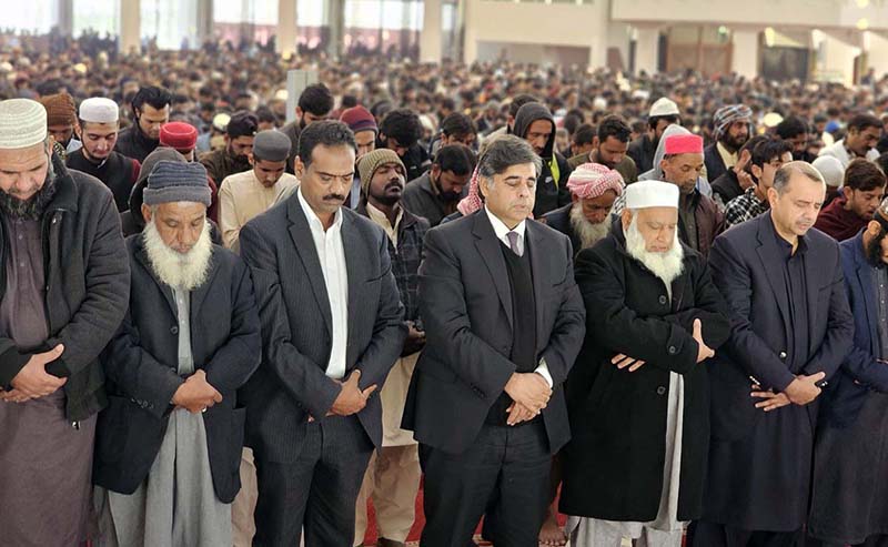 Caretaker Interior Minister Dr. Gohar Ejaz offering Friday prayer at Faisal Mosque