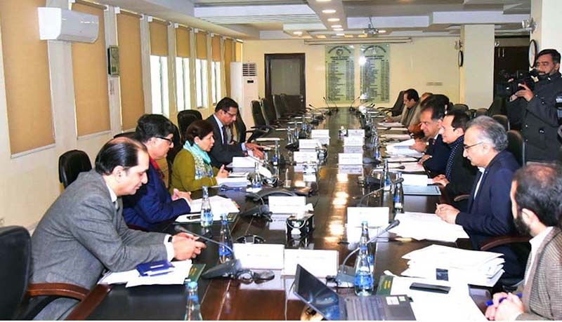 Minister for Finance, Revenue and Economic Affairs, Dr. Shamshad Akhtar chairing a meeting on drugs pricing mechanism