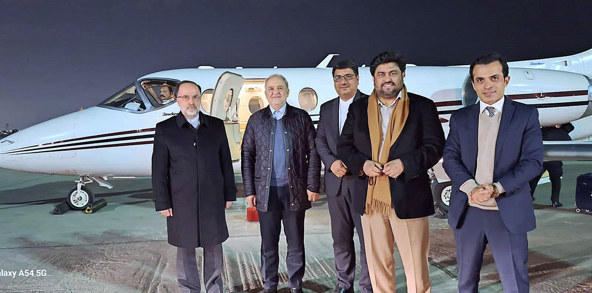 Officials receiving Sindh Governor, Kamran Khan Tessori on his arrival at Mashhad Airport.
