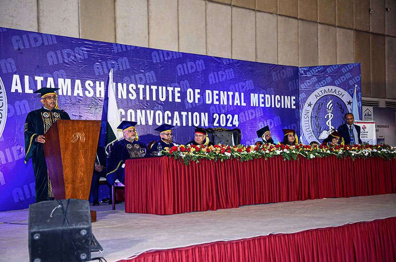 Chief of Naval Staff Admiral Naveed Ashraf conferring degrees to graduates of Altamash Institute of Dental Medicine at Convocation 2024 ceremony