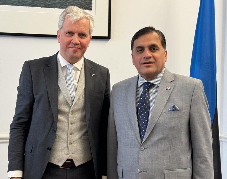 Pakistan, Estonia envoys in UK discuss trade, public diplomacy
