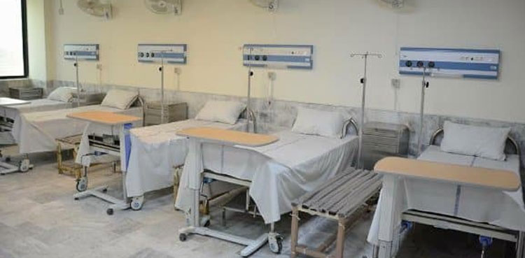 Govt's top priority to provide health facilities to people in hospitals: DC Ijaz