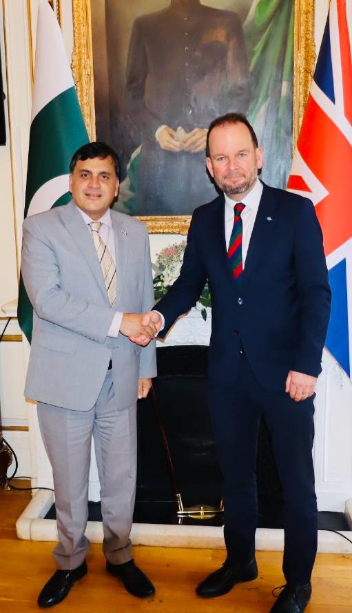 Pakistan, UK envoys discuss ways to deepen trade ties