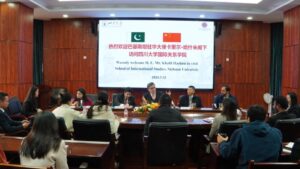 Ambassador Hashmi undertakes orientation visit to Sichuan Province, China