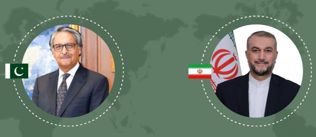 Jilani speaks with Iranian FM; expresses Pakistan's readiness to work with Iran based on trust