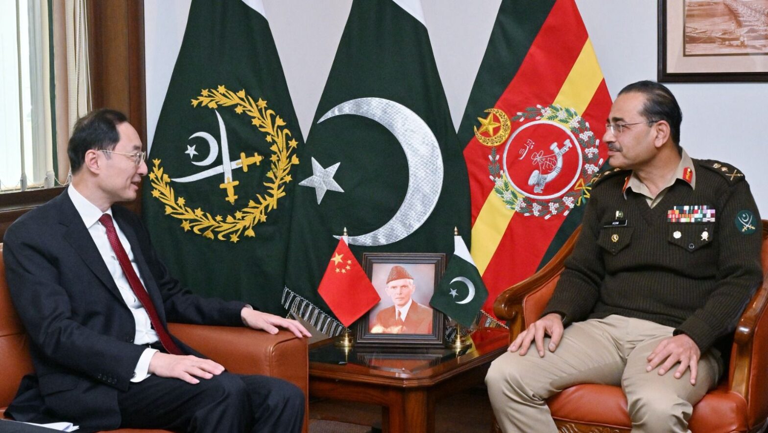 Chinese Vice FM calls on COAS, conveys China's satisfaction on CPEC projects' security