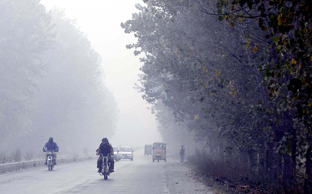 Wind chill weather still in effect in Bahawalpur