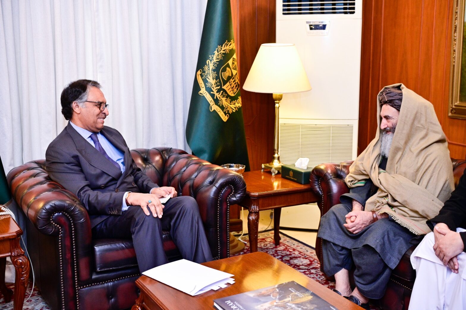 Caretaker FM reaffirms Pakistan’s commitment to continued engagement, ties with Afghanistan