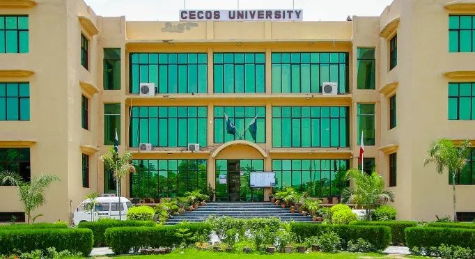 Governor attends convocation in CECOS varsity, urges students to focus research, innovations