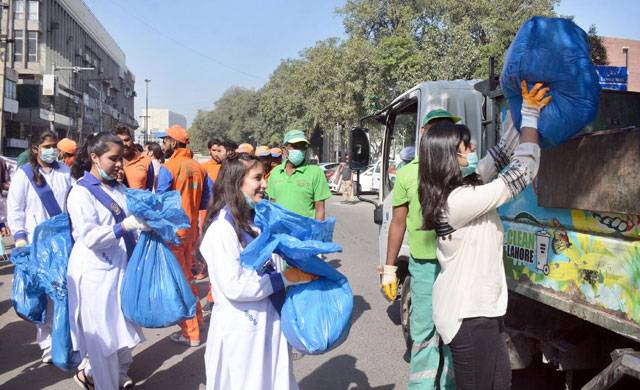 “Ab Gaun Chamkain Gey” programme in full swing