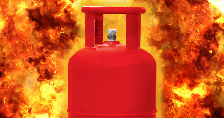 Mother, two kids suffer burns in gas cylinder blast