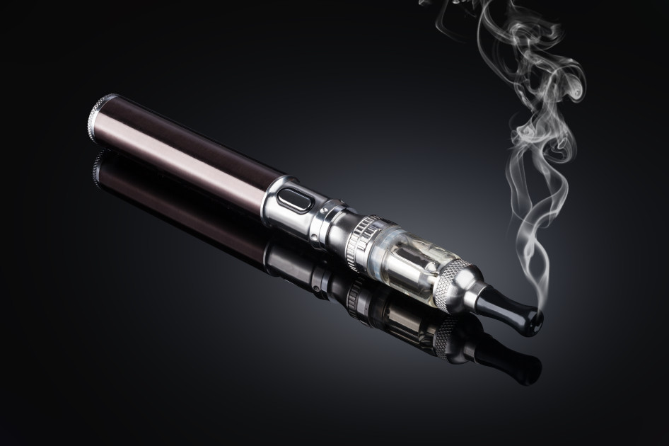 Persistent use of e-cigarettes badly affects human health: Experts