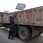 CDA staffers busy in removing election banners in Federal Capital