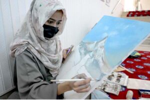 Students participating in painting competitions in connection to solidarity with the people of IOK on the eve of Kashmir Day organized by Sargodha Arts Council