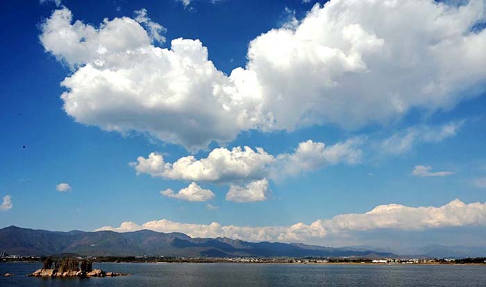 An attractive view of thick clouds hovering over the sky in the Federal Capital.