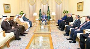 Minister of State for Foreign Trade of the United Arab Emirates H.E. Dr. Thani bin Ahmed Al Zeyoudi calls on Caretaker Prime Minister Anwaar-ul-Haq Kakar