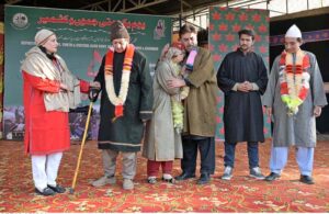 Kashmiri artists performing on the stage during culture programe on the occasion of Kashmir Solidarity Day organized by Department of Sports, Youth and Culture of Azad Jammu and Kashmir at Lok Virsa