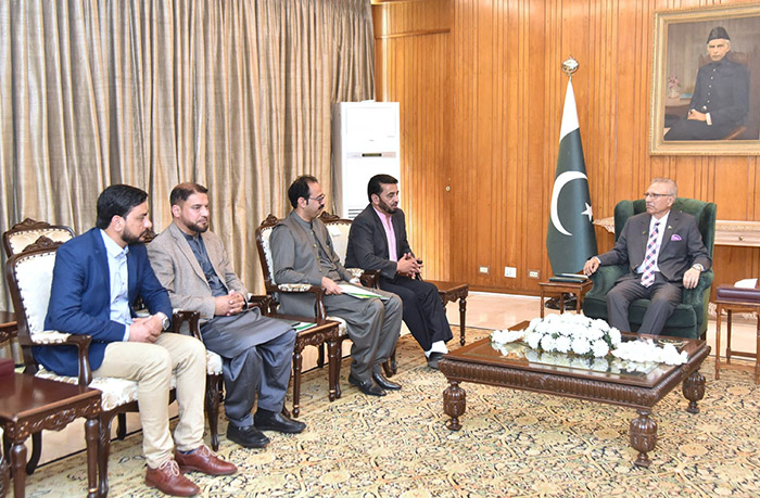 – A delegation of READ Foundation call on President Dr Arif Alvi, at Aiwan-e-Sadr.