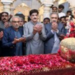 Sindh Chief Minister Syed Murad Ali Shah offering Fateha on grave of Shaheed Zulfiqar Ali Bhutto at Garhi Khuda Bakhsh