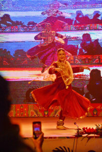 Renowned dancer Nighat Choudhry enthralls audience at 15th Karachi Literature Festival (KLF) at local hotel