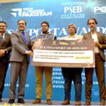 Federal Minister for IT and Telecommunication Dr. Umar Saif addressing the participants on the occasion of IT and ITES Export Awards 2024