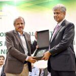 Caretaker Federal Minister for Information & Broadcasting, Murtaza Solangi presenting shield to the guest speakers during the seminar on General Elections 2024 Challenges for the New Government and the Road Map organized by Press Information Department of Ministry of Information and Broadcasting at Auditorium National Museum of Pakistan