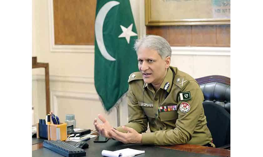 IGP pays homage to martyrs on Pakistan Day