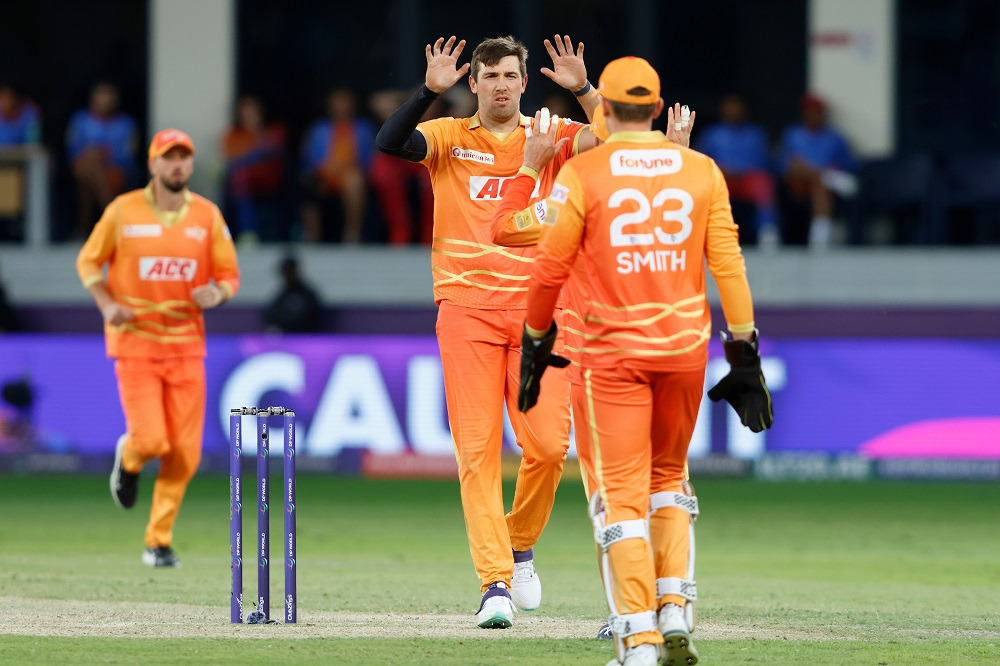 Giants rally to stun Dubai by 19 runs in a low scoring battle