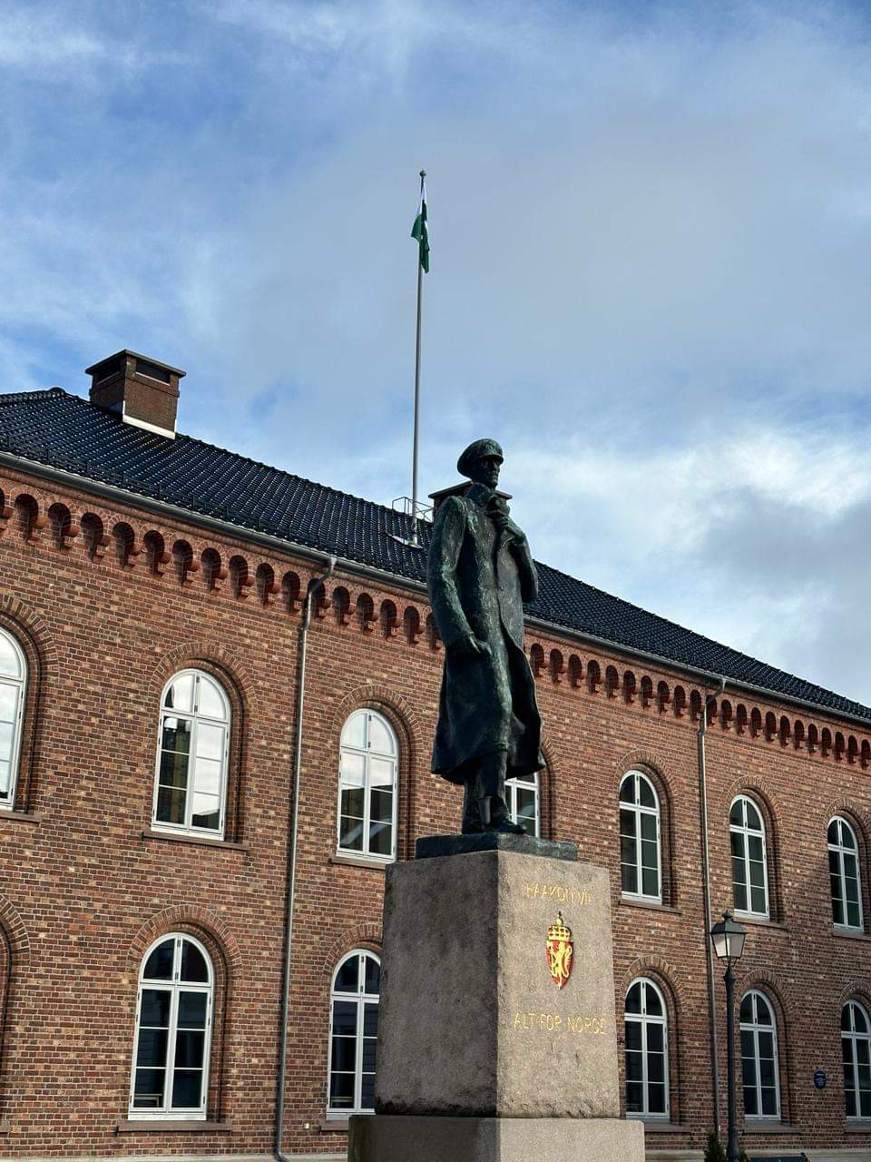 Pakistan's flag hoisted on City Hall Kristiansand