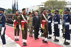 President Asif Ali Zardari inspecting the Guard of Honour, at Aiwan-e-Sadr.