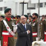 President Asif Ali Zardari inspecting the Guard of Honour, at Aiwan-e-Sadr