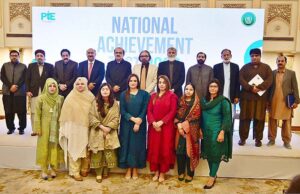 Federal Secretary (MoFEPT) Waseem Ajmal Chaudhry in a group photograph with students during the launching ceremony of National Achievement Test 2023 Assessing the Learning Environment organized by Pakistan Institute of Education