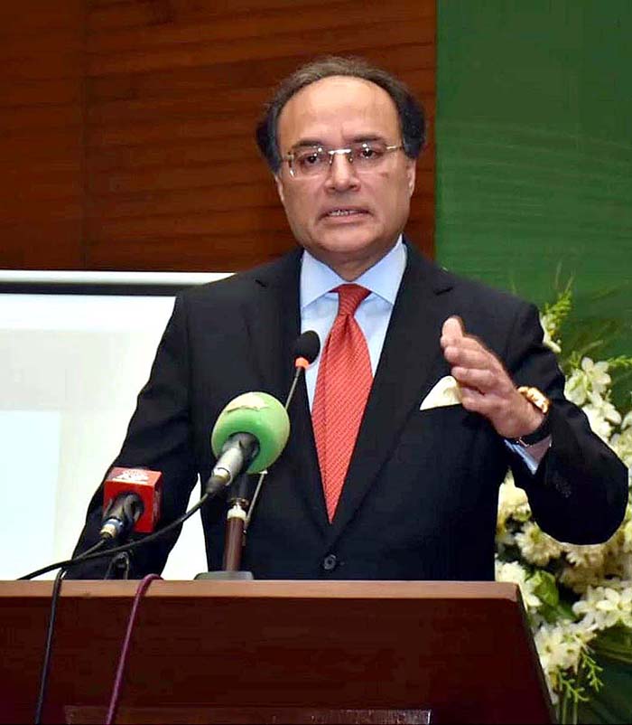 Finance Minister appreciates IMF, WB support extended to Pakistan