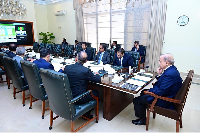 Prime Minister Muhammad Shehbaz Sharif being briefed about the relief and rehabilitation activities in the wake of recent torrential rains as well as weather forecast and preparedness.