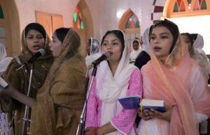 Pastor Adwar Zafar Akhtar leads Palm Sunday processions at UP Church Noori Gate