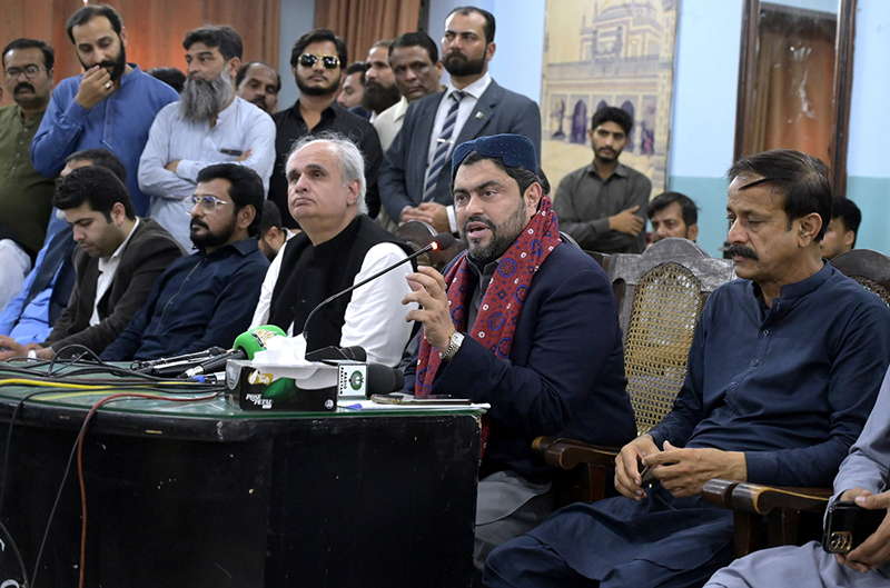 Governor Sindh Kamran Tessori addressing to media persons at press club