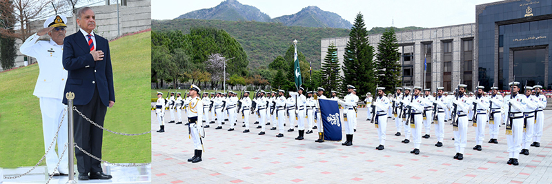 Prime Minister of Pakistan, Muhammad Shehbaz Sharif being presented salutation on arrival at Naval Headquarters