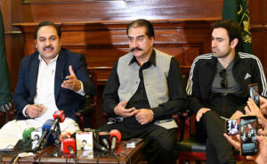 Interior Minister Gilgit-Baltistan Shams Loan and Government Spokesperson Faizullah Firaq are holding a press conference, Special Assistant Zabihullah is also present.