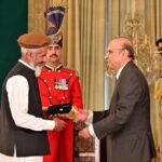 President Asif Ali Zardari conferring the insignias of Sitara-i-Basalat (Military) upon Captain Abdul Wali (Shaheed) during the Presidential Investiture Ceremony of Military awards, his father is receiving the award